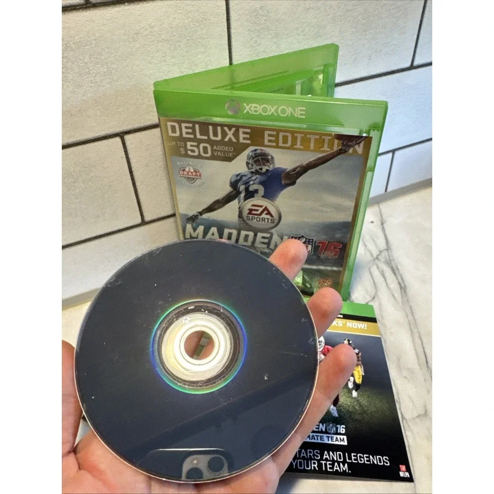 Madden NFL 16 Deluxe Edition Xbox One 2015 EA Sports Football Game Disc